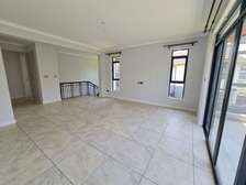 4 Bed House with En Suite in Kiambu Road