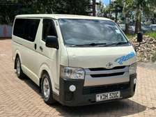TOYOTA HIACE 7L
