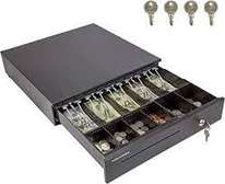 Cash drawer with 5 slots of notes and 5 slots of coins.