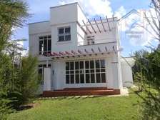 Magnificent 4bedroomed Villa,ensuite