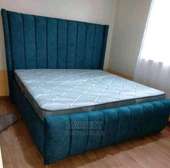 Hot Easter offers !!! 5 by 6 king size bed available
