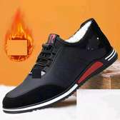 Men casual sneakers