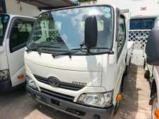 Toyota dyna manual petrol