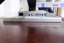 DELL MONITOR 17 INCHES SQUARE