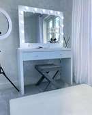 Trendy dressing mirror table