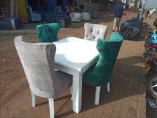 Dining table 4 seatre