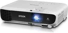 Epson EB e 10 3300 Lumens LCD Projector