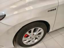 Toyota auris hybrid