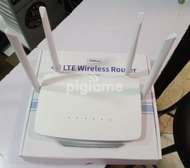 4G LTE Router 300mbps LTE Sim Card Up to 32users.