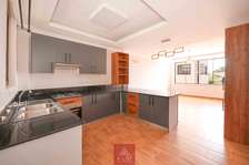 1 Bed Apartment with En Suite at Lantana Road