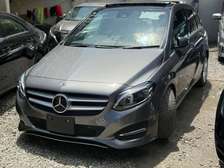 Mercedes benz B180