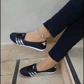 Elegant Adidas Ladies Shoes Casual Black/ Silver Flat ladies