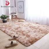 attractive fluffy/shaggy carpet