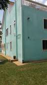 5 Bed Townhouse with En Suite at Elmolo Drive