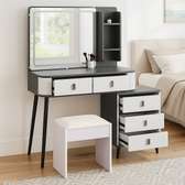 Elegant Bedroom Vanity Dressing Table