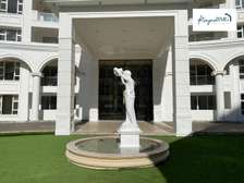 Serviced 2 Bed Apartment with En Suite in Parklands