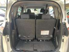 Toyota sienta hybrid