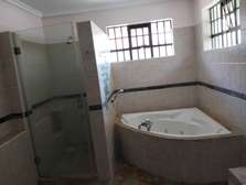 4 Bed Townhouse with En Suite in Spring Valley