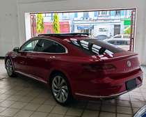 volkswagen arteon sunroof is red wine new