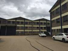 8,877 ft² Warehouse with Parking in Industrial Area