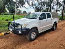 Toyota Hilux Double Cab White with Bull Bar & Canopy