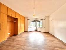 3 Bed Apartment with En Suite in Kileleshwa