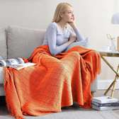 HIGH QUALITY KNITTED THROW BLANKETS