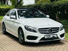 MERCEDES BENZ C200 - 2016