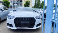 Audi Quattro A4 2018 S-Line 2000cc