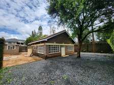 Two bedrooms bungalow with Dsq to let in Karen.