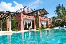 House for sale on the Beach in WATAMU