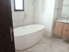 Furnished 2 Bed Apartment with En Suite in Gigiri