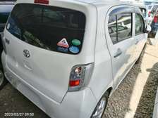 Toyota pixis epoch pearl white