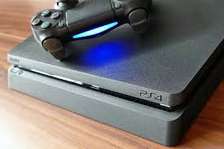 PS 4 slim