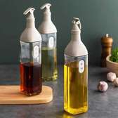 Kitchen leak-proof oil/vinegar dispenser