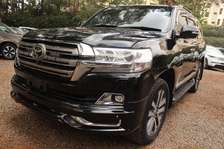 TOYOTA LANDCRUISER V8 ZX 2015 (NEW SHAPE)