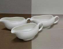 Ceramic dotted saucing jug