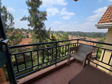 2 Bed Apartment in Ridgeways