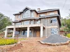 7 Bed House with En Suite at Kerarapon Drive