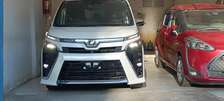 Toyota VoxY ZR White 2018
