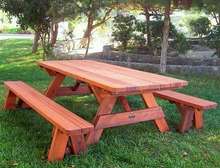 Picnic dinning table