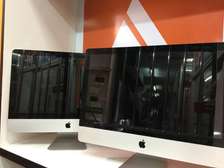 Apple 21.5 iMac Desktop Computer (Late 2013 )Core i5
