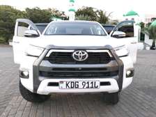 TOYOTA HILUX DOUBLE CABIN 2019