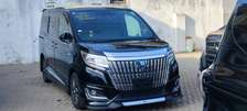 Toyota Esquire hybrid black Medalist 2018