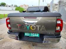Toyota Hilux double cabin grey 2021 4wd