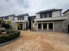 4 Bed Townhouse with En Suite in Runda