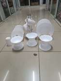 24 PIECE DINNER SET BY REDBERRY