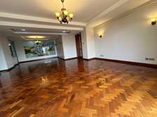 3 Bed Apartment with Swimming Pool in Riverside