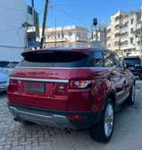 Range Rover evogue with moonroof on offer in Mombasa