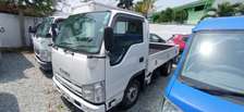 ISUZU ELF 2-3 TONNES